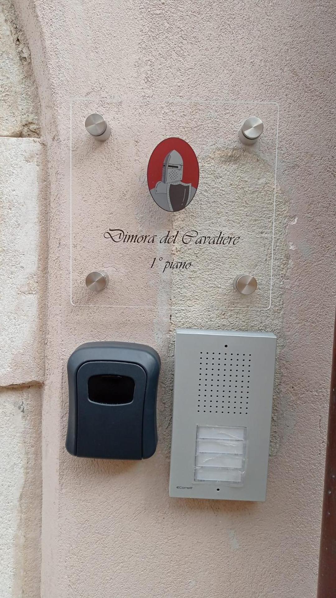 דירות ל'אקווילה Dimora Del Cavaliere מראה חיצוני תמונה